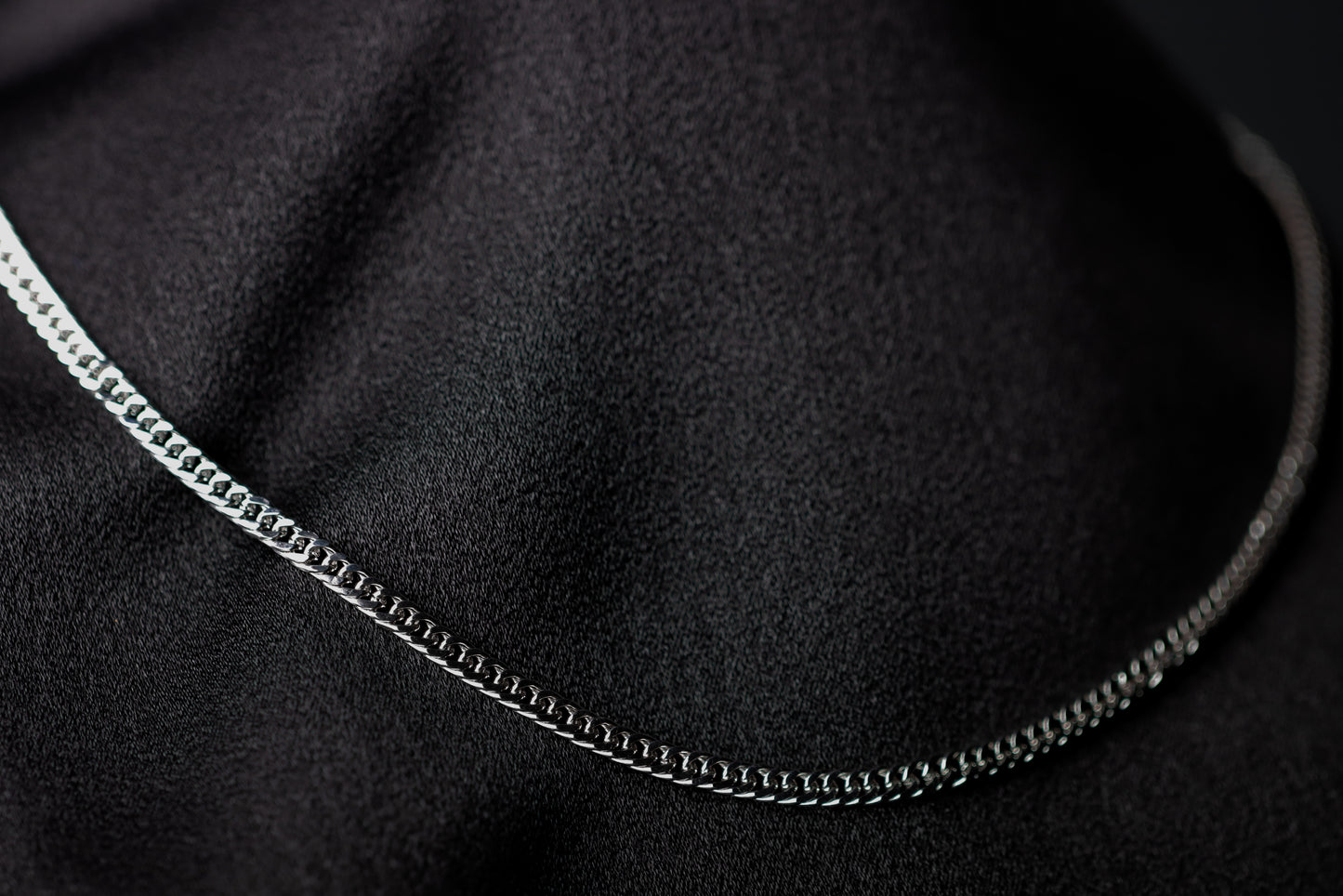 Snaking Necklace